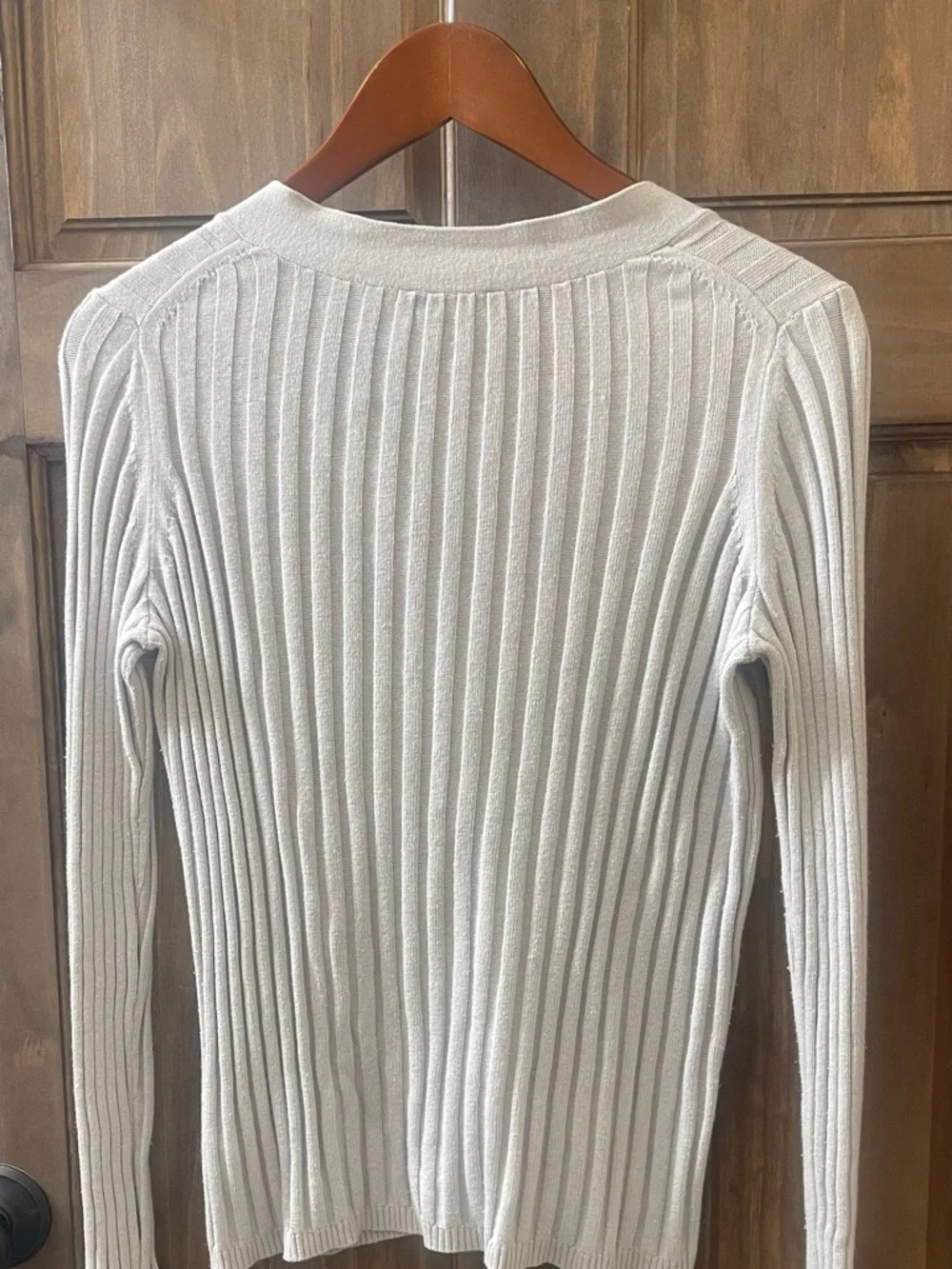 Talbots Light Blue Gray Ribbed V-Neck Button Cardigan size Medium - Picture 6 of 6